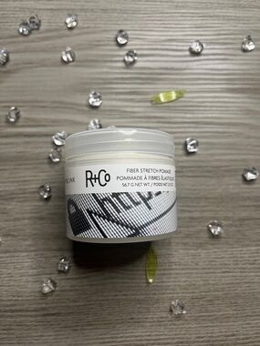 R+Co Hyperlink Fiber Stretch Pomade